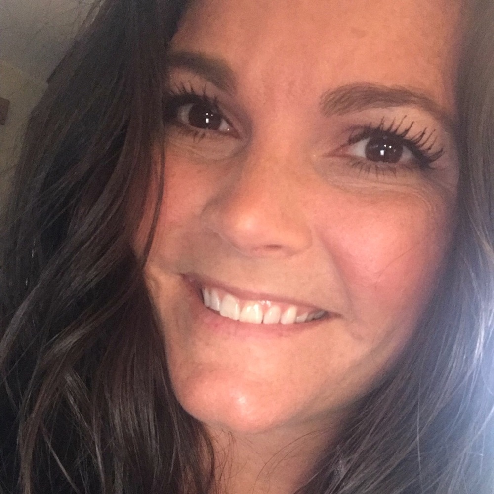 Meet your Posher, Debbie